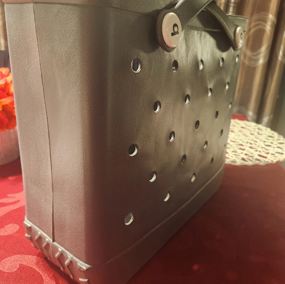 Plastic dog carrier